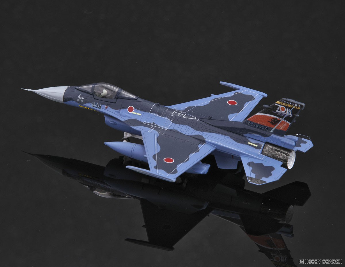 航空自衛隊 F-2A 空自創設70周年&築城基地開設70周年記念塗装機 2機