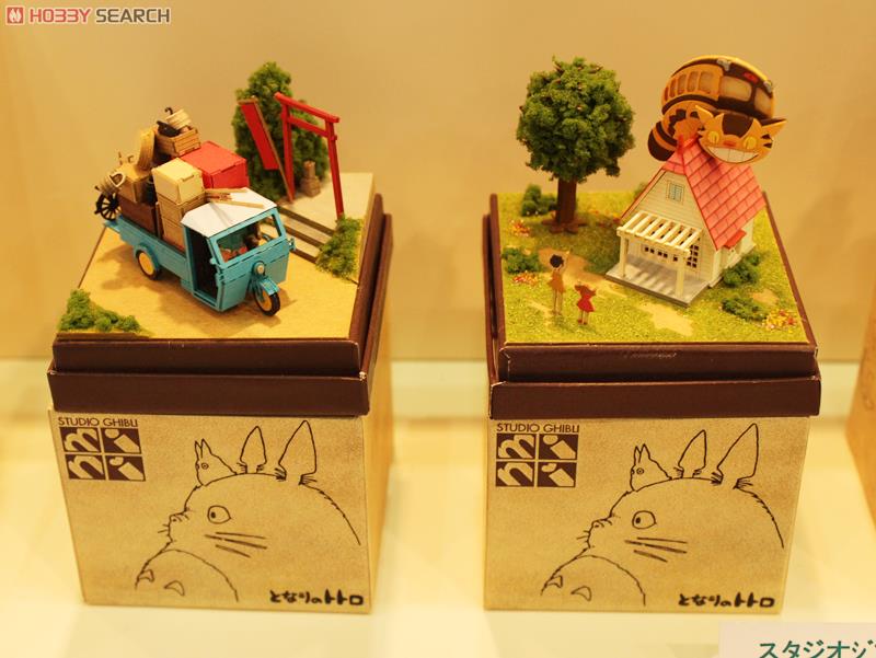 レアとなりのトトロ引っ越しミニカー