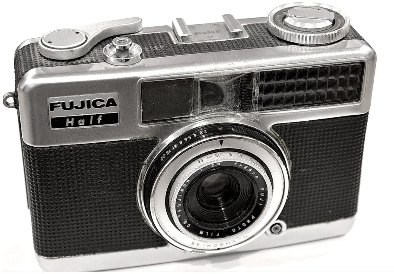 Fujica Half - the Revival of a Half Frame Camera - 35mmc