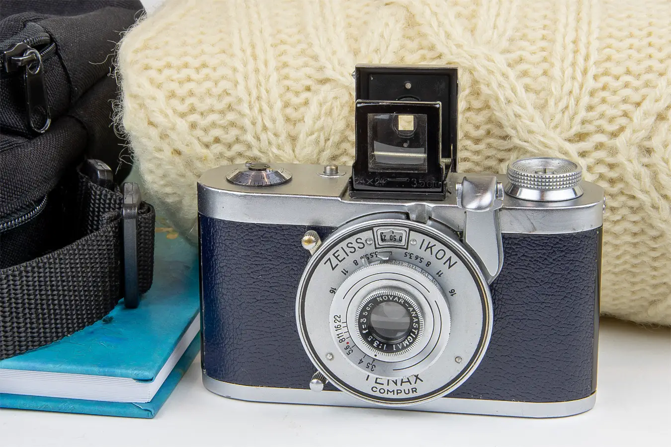 フィルムカメラ ZEISS IKON TENAX NOVONAR 3.5/35 V TAXONA フィルム
