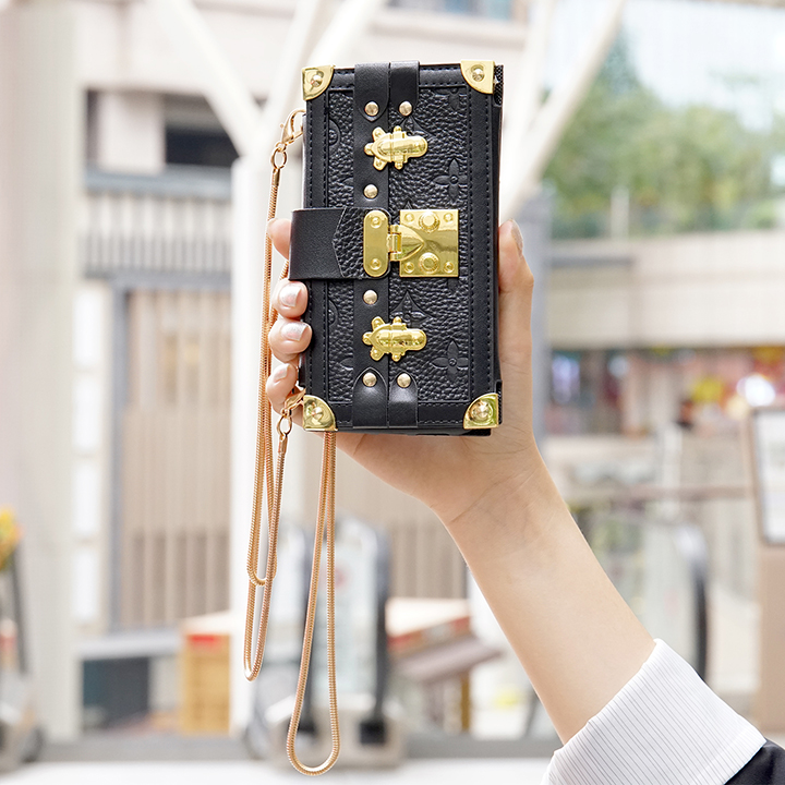 Louis Vuitton iPhoneケース チェーン付き ブラック ルイ ヴィトン リ