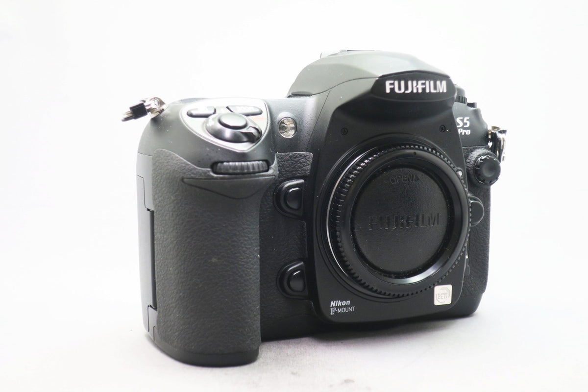 富士フィルム FinePix S5 Pro