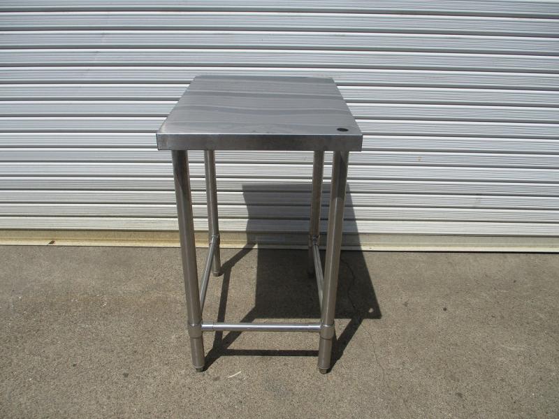 ステンレス 業務用 作業台 厨房 飲食店 W750xD450xW650mm