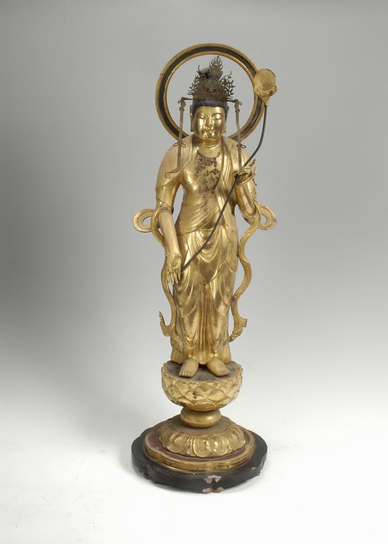 妻田薬師(遍照院)の木造日光・木造月光菩薩立像、木造薬師如来立像／厚木市