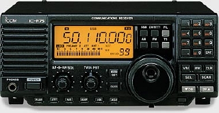 広帯域受信機IC-R75