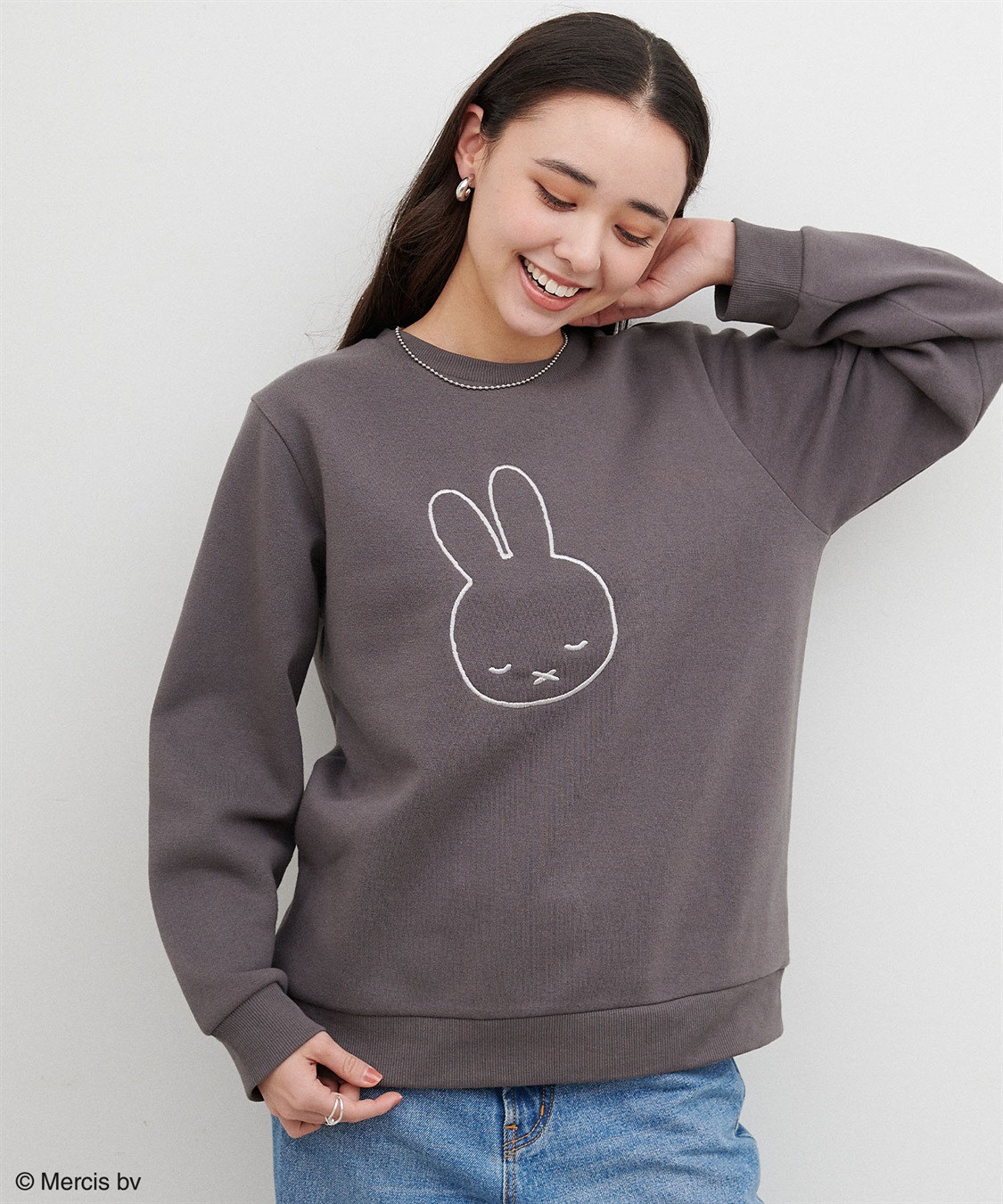 miffy/ミッフィー】スリープ刺繍デザイン裏起毛プルオーバー（別注