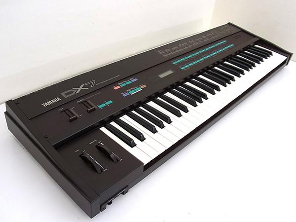 YAMAHA ヤマハ シンセサイザー DX7 通電確認済み YAMAHA ヤマハ□DX7