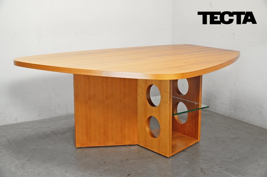 TECTA（テクタ）社製 サイドテーブル K22 ウォールナット アクタス