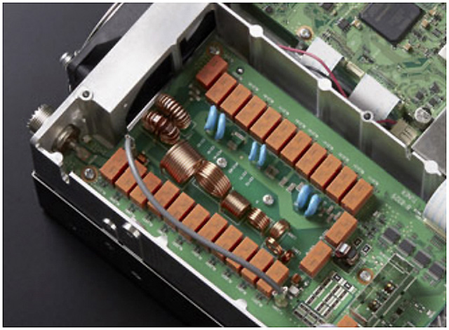 The new Icom IC-7300 Direct-Sampling SDR HF/6m Transceiver