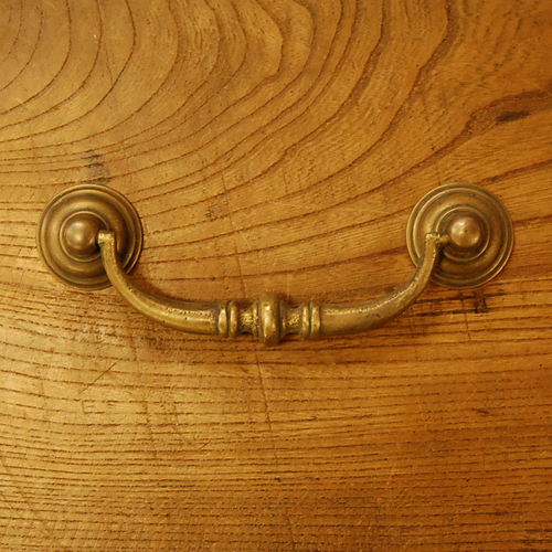 真鍮取っ手・つまみ一覧 | 天然無垢のアンティーク家具 チーク＆レザー