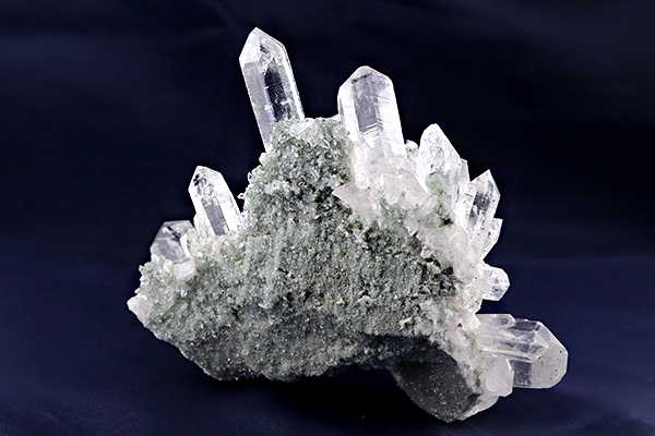 特選品】インド・マニハール産ヒマラヤ水晶クラスター-037水晶