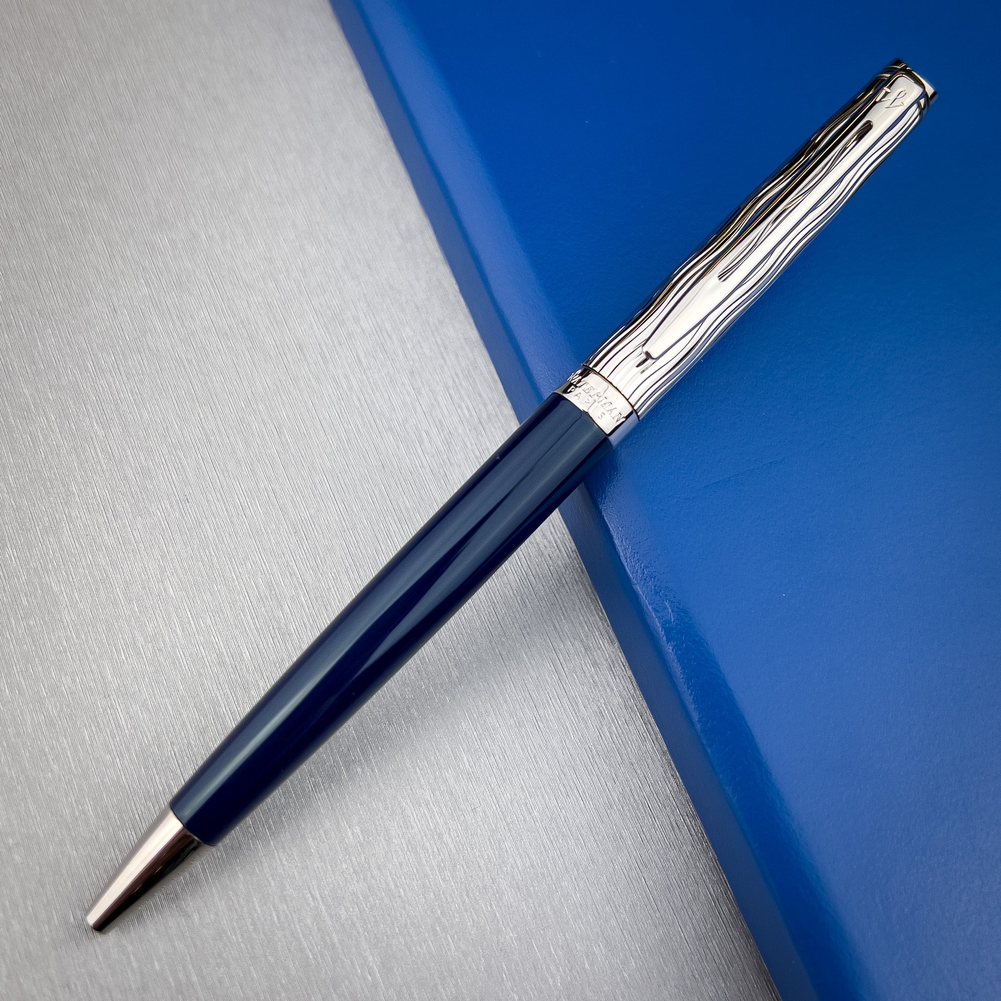 Waterman Hemisphere Ballpoint Pen - L'essence du Bleu (Special
