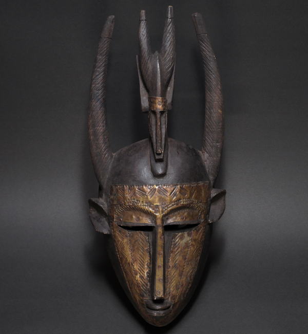 アフリカのマスク お面 木製チェッカーパターンの面 約60アフリカの