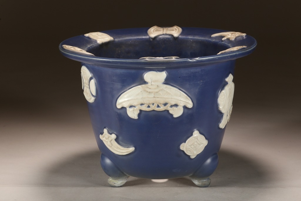 瀬戸 瑠璃釉貼付桔梗文 植木鉢 骨董 瀬戸 瑠璃釉貼付桔梗文 植木鉢 骨董