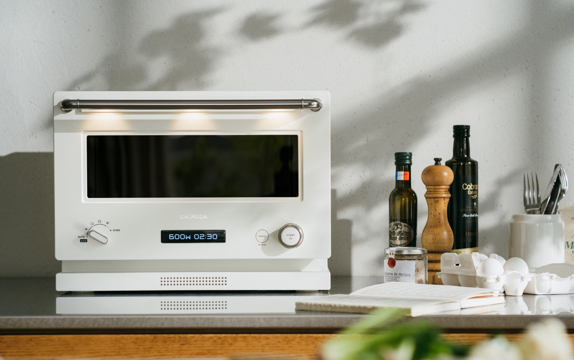 BALMUDA バルミューダ オーブンレンジ ホワイト 特徴 | BALMUDA The