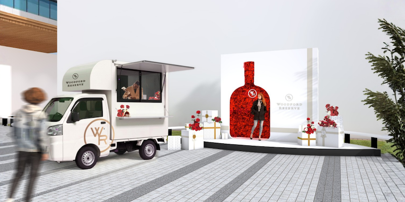 A SPECTACLE FOR THE SENSES − HOLIDAY GARDEN & BAR − | バーを