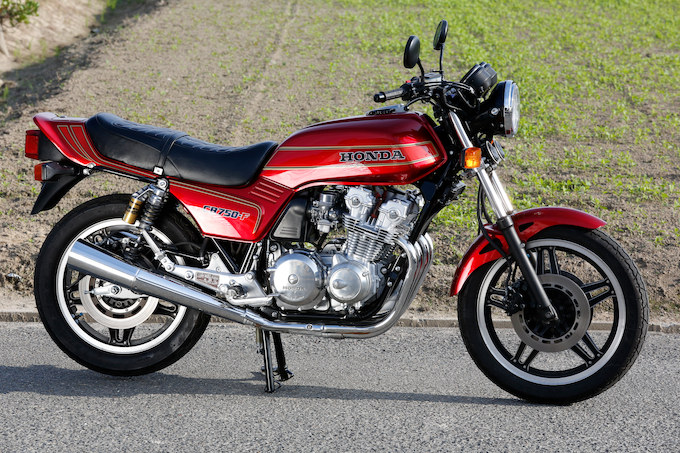 ホンダ CB750 Four 1969 名車ライブラリ バイクブロス