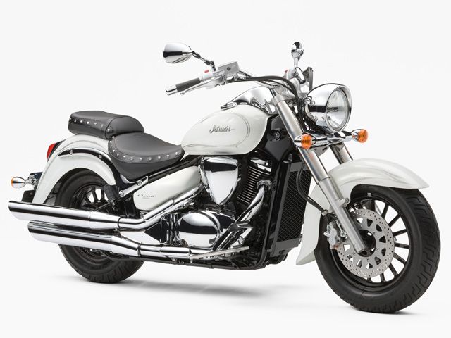 スズキ イントルーダークラシック400 バイク購入ガイド 最新の