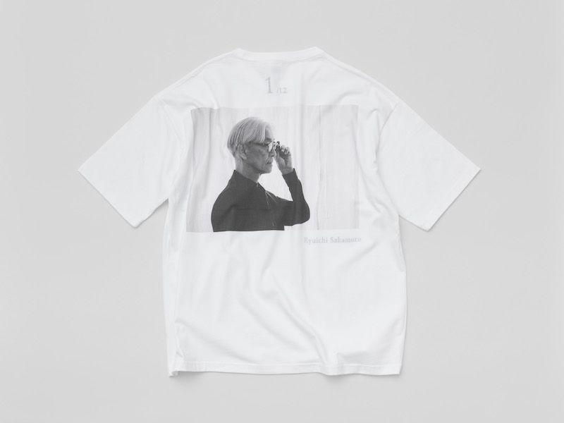 坂本龍一の月命日である毎月28日に公式Tシャツ120枚限定販売へ | Daily