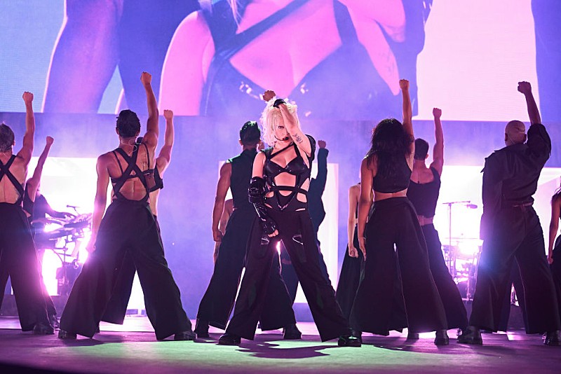 レディー・ガガ コンサート フーディ XL① レディー・ガガ の公式