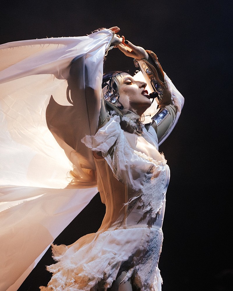 レディーガガ 日本公演 フーディ レディー・ガガの公式メイヘム写真