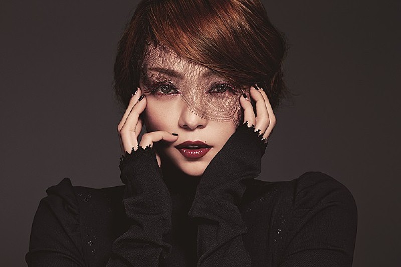 安室奈美恵 革新的で攻撃的で在り続けるポップスターの凄み 全曲新曲