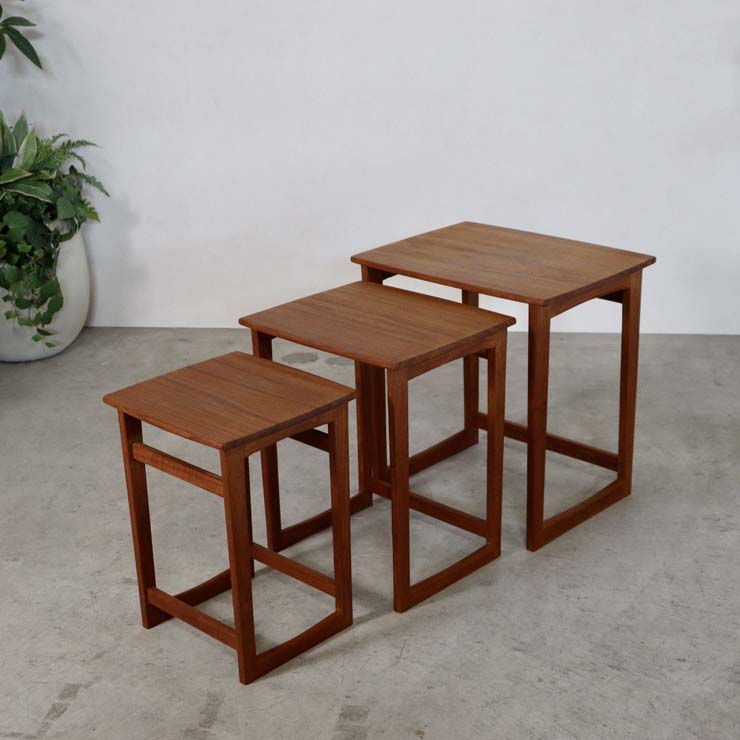 Simple Vintage Nest Table 商品番号【122078】