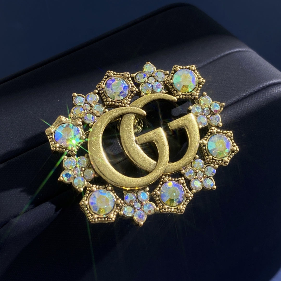 グッチ✖️ヒグチユウコブローチコサージュ