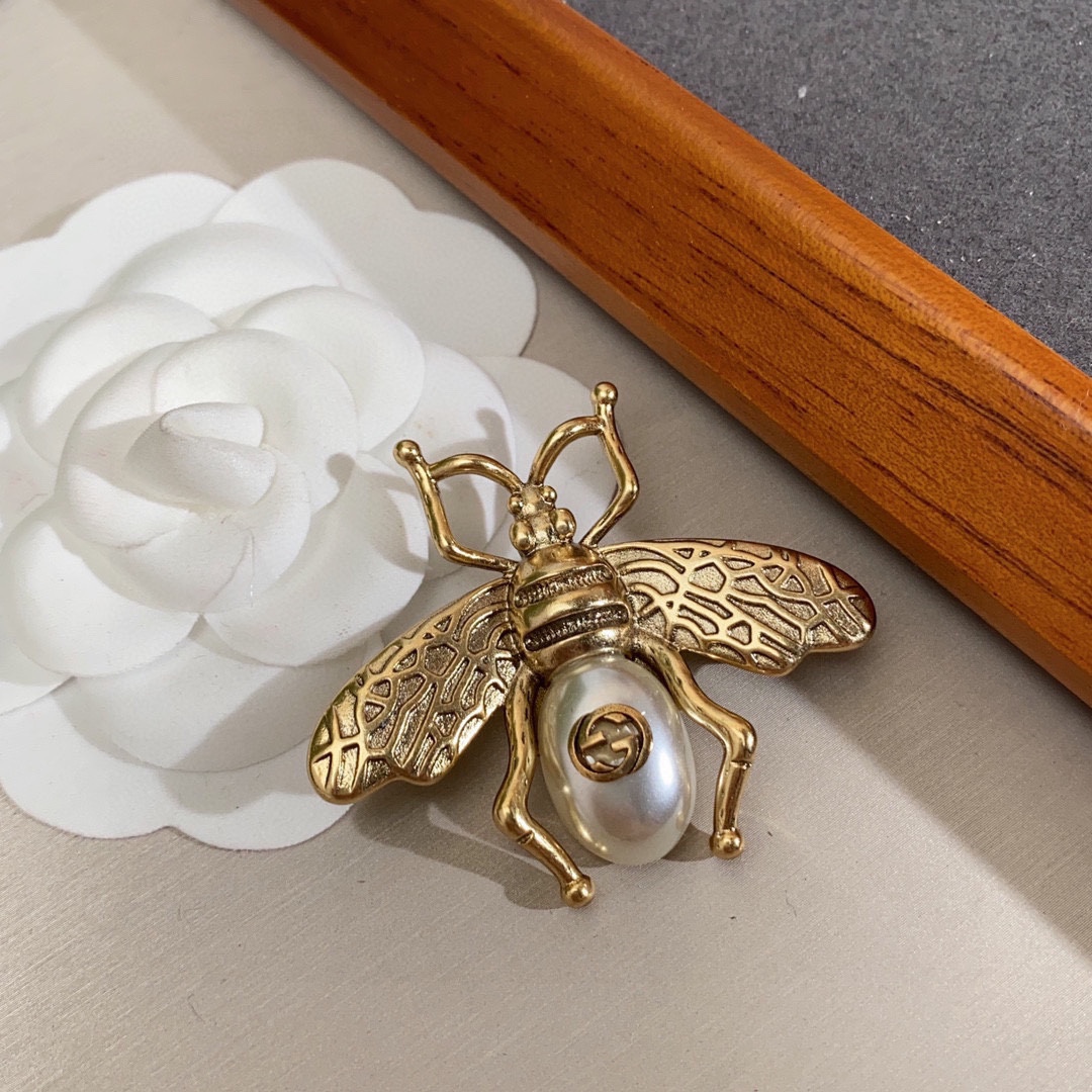 GUCCI グッチ Bee ビーモチーフブローチハチ蜂レア希少