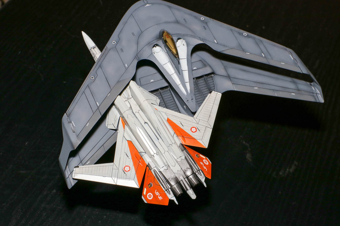 エースコンバット』コトブキヤ1/144「X-49 ナイトレーベン」プラモデル