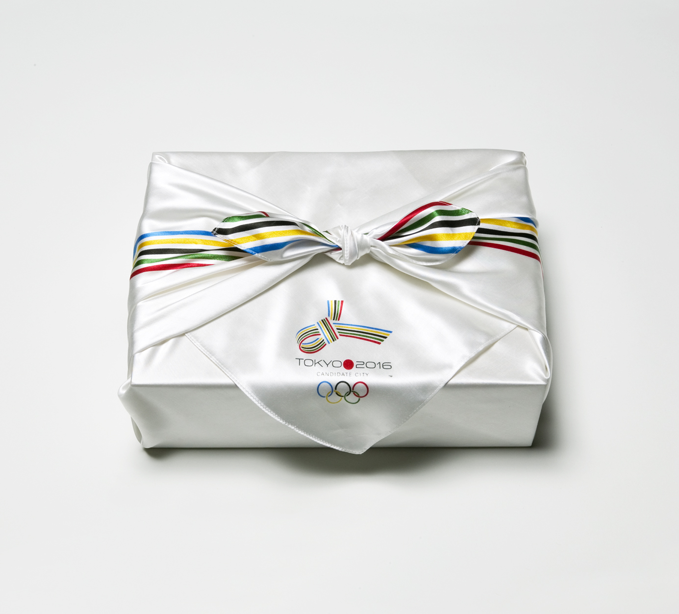 東京オリンピック「立候補ファイル」 | Works | garden inc.