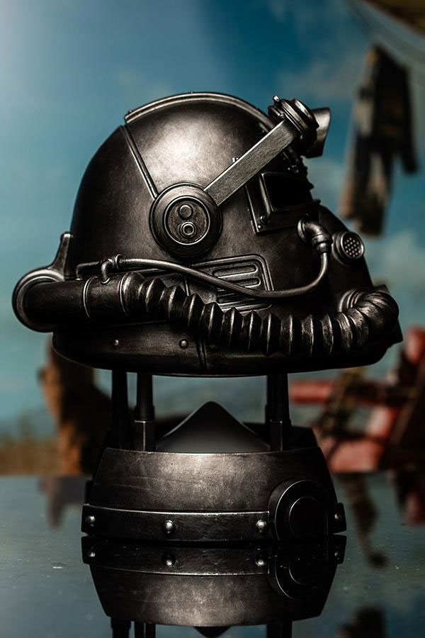 Fallout T-51 Power Armor Bluetooth Speaker - GeekAlerts