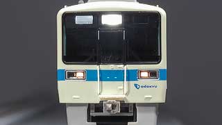 小田急8000形（更新車・行先点灯）のライトユニット試作品｜試作品情報