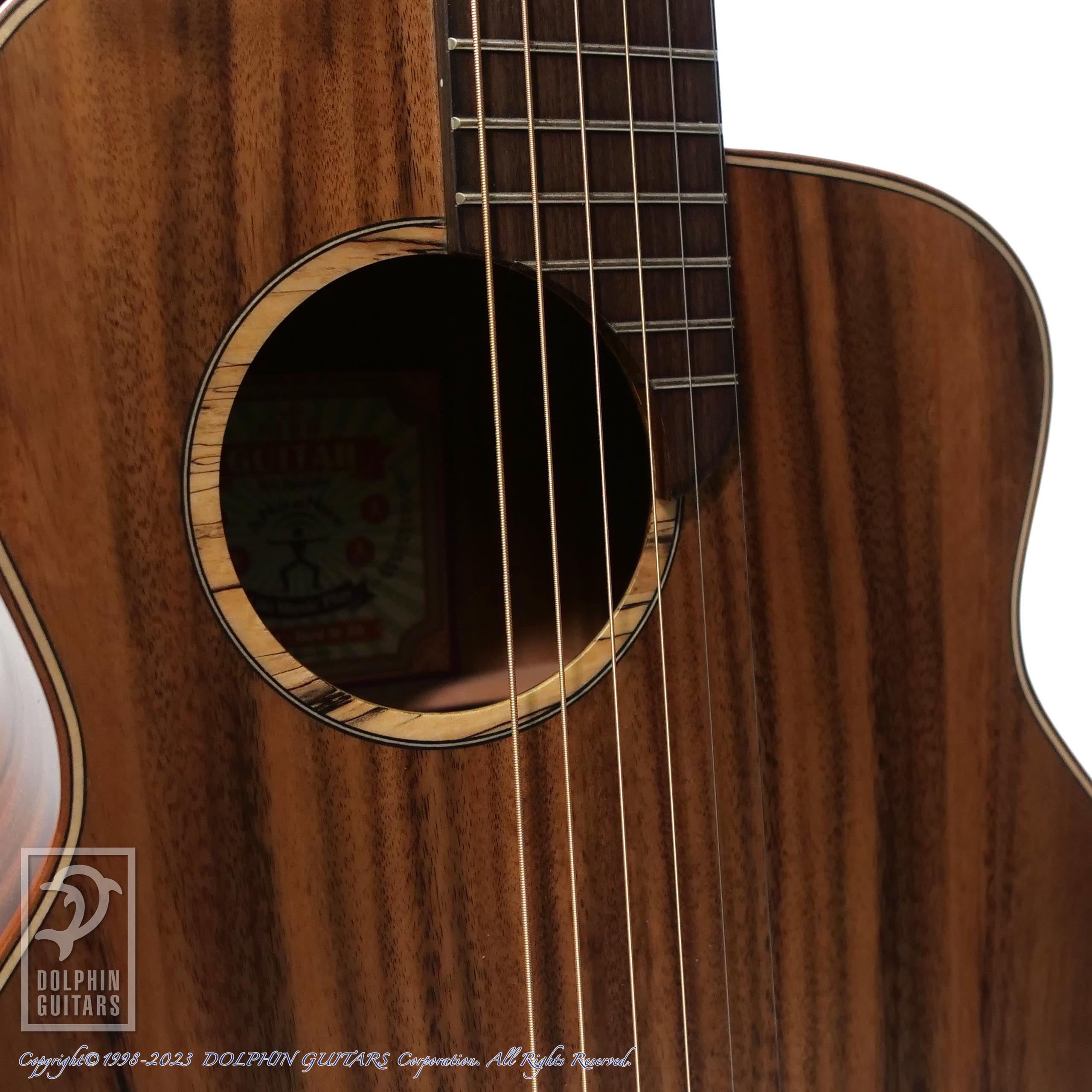 aNueNue （アヌエヌエ）M30 トップ単板、オールアカシアギター aNueNue