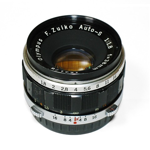OLYMPUS PEN F mount Lenses －フィルムを通せば