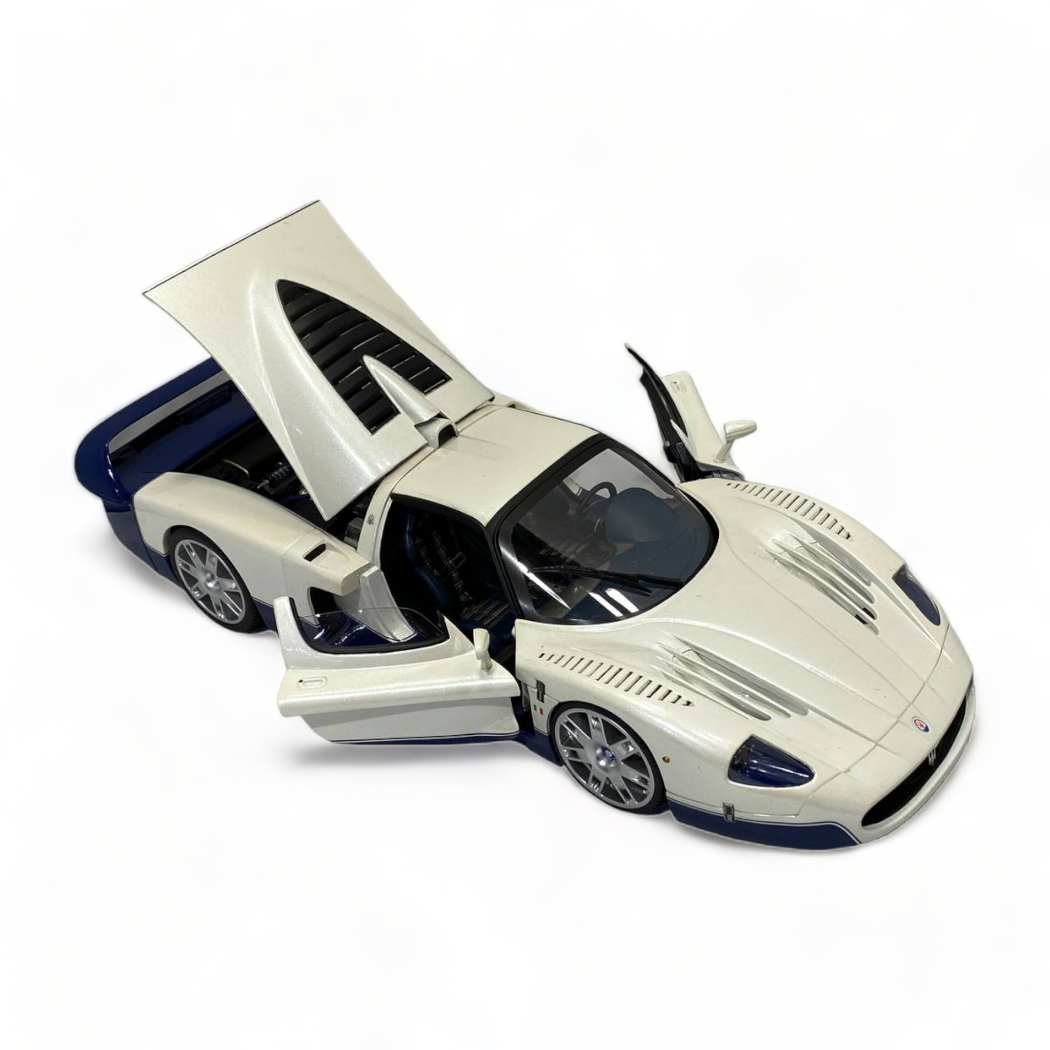 Hot Wheels Maserati Mc12 HOT WHEELS MC12 MASERATI 1/18