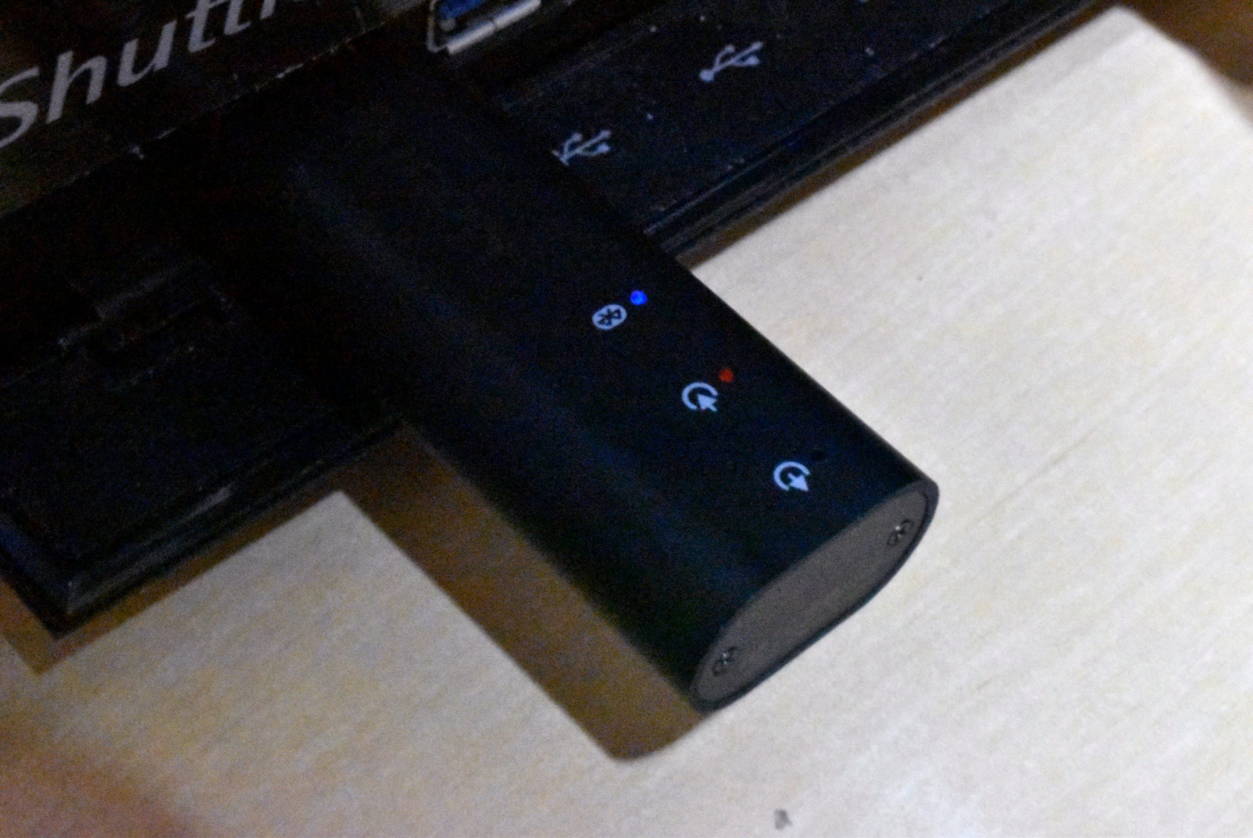 ワイヤレスで利用できるムービングフェーダー搭載の高機能