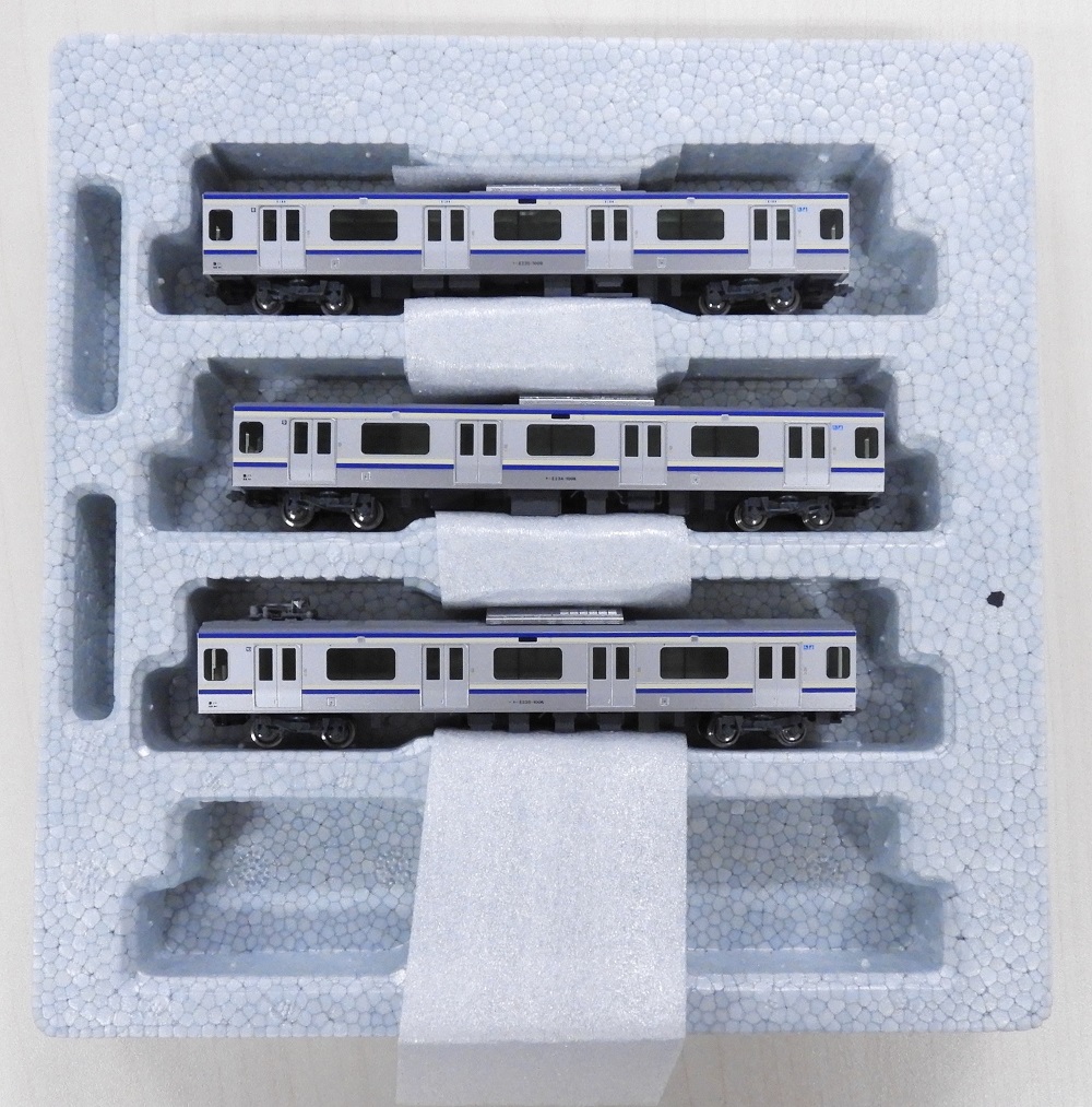 KATO E235系1000番台 EF81 配給セット KATO E235系1000番台 EF81 配給