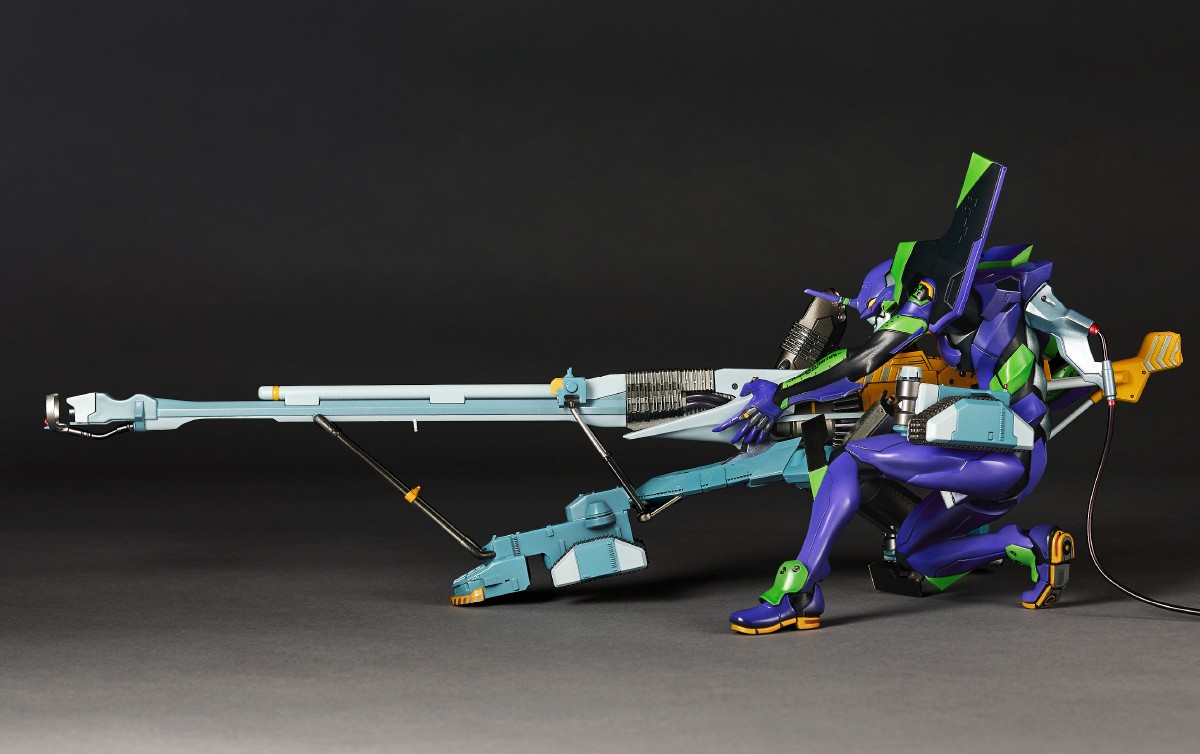 海洋堂から、陽電子砲の射撃体勢に入る「エヴァンゲリオン初号機」が