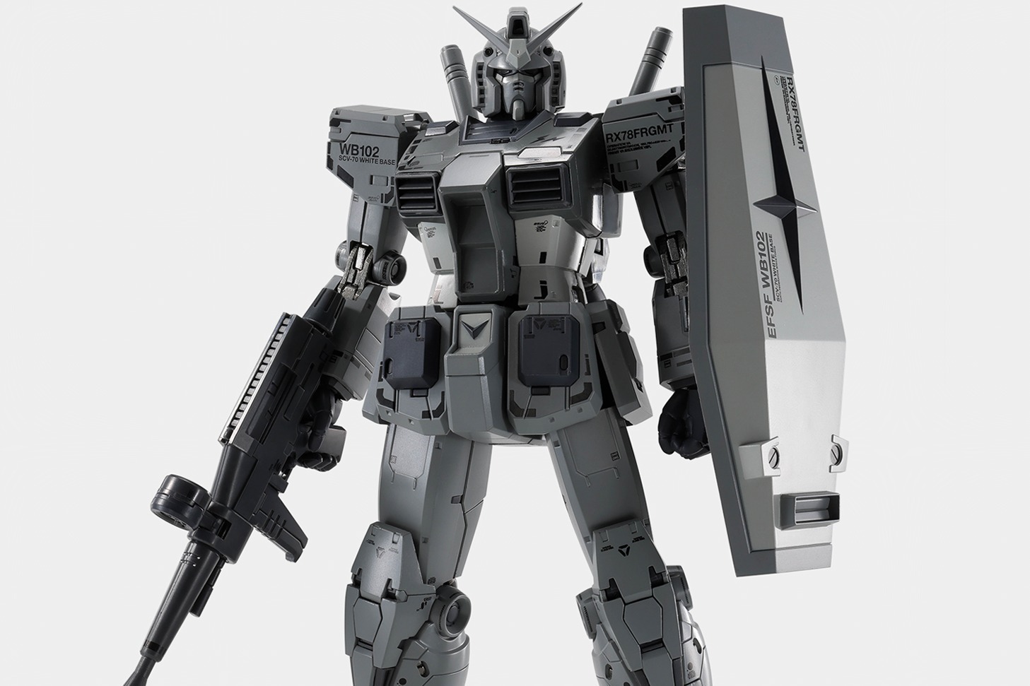ガンダム 藤原ヒロシ フラグメント RX78FRGMT GUNDAM FRAGMENT DESIGN