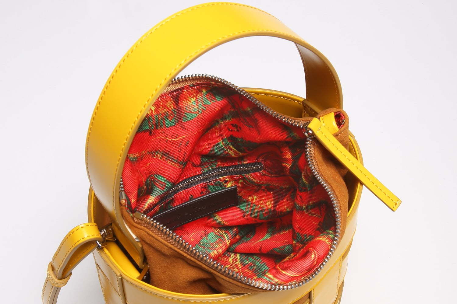 香取慎吾×祐真朋樹「ヤンチェ＿オンテンバール」とヴァジックのコラボ