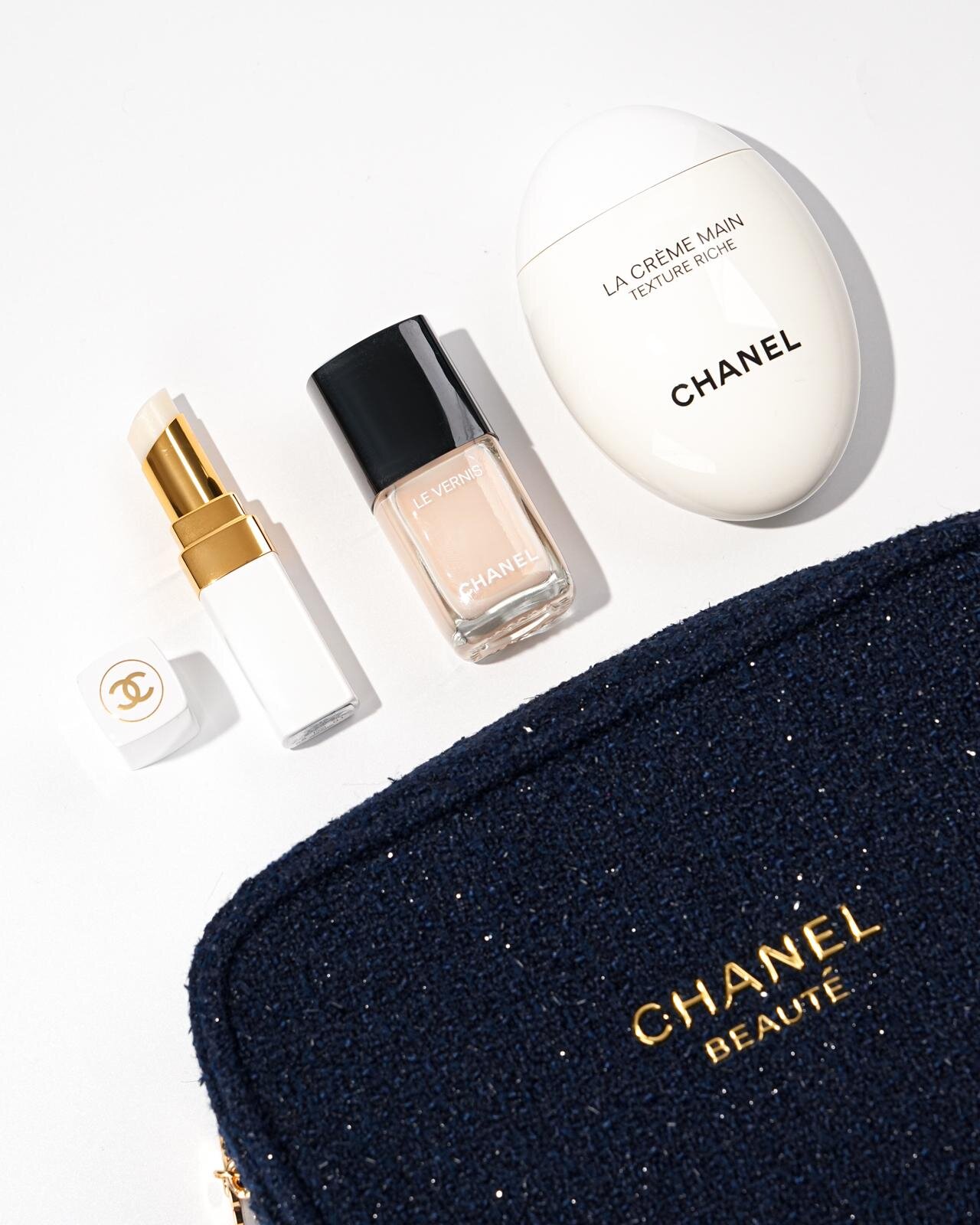 シャネル クリスマスコフレ2025 リップアンドネイルケア 巾着×2