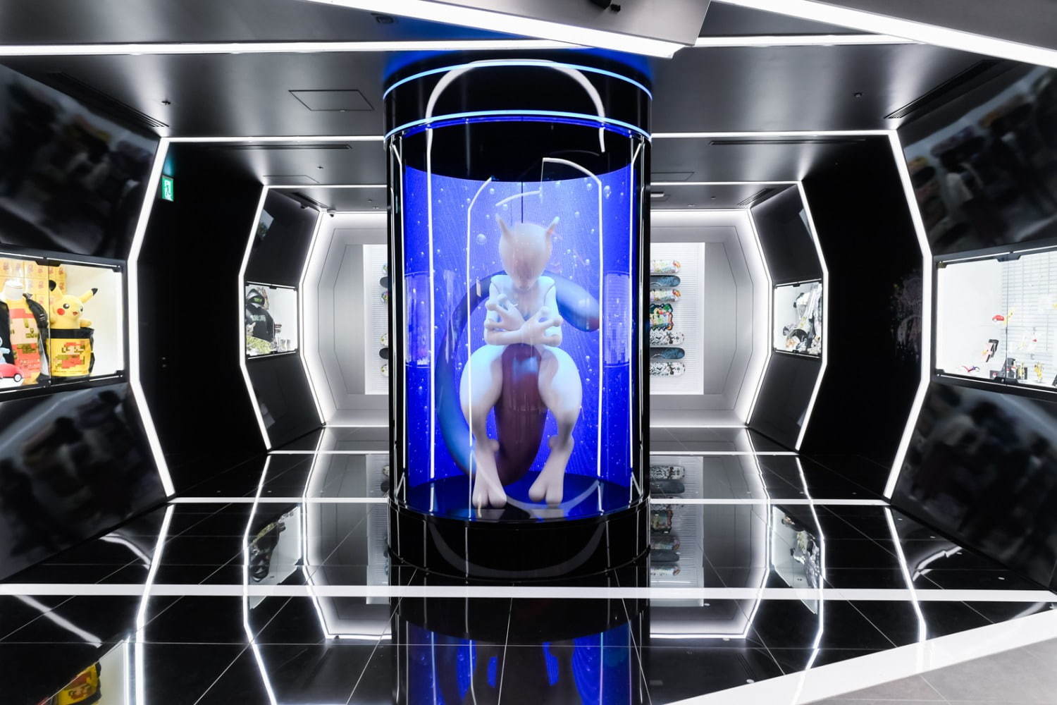 ポケモンセンターシブヤ スワロフスキー ミュウツースマホケース