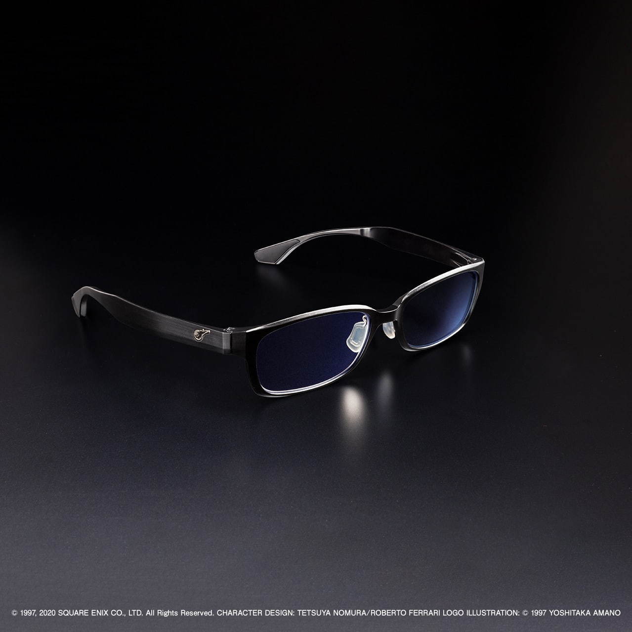 Zoff×FF7リメイクのコラボメガネ、テンプルにバスターソード＆メテオを