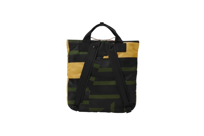 マルニ×ポーター リネン袋 シックな色味の新モデル、［MARNI × PORTER