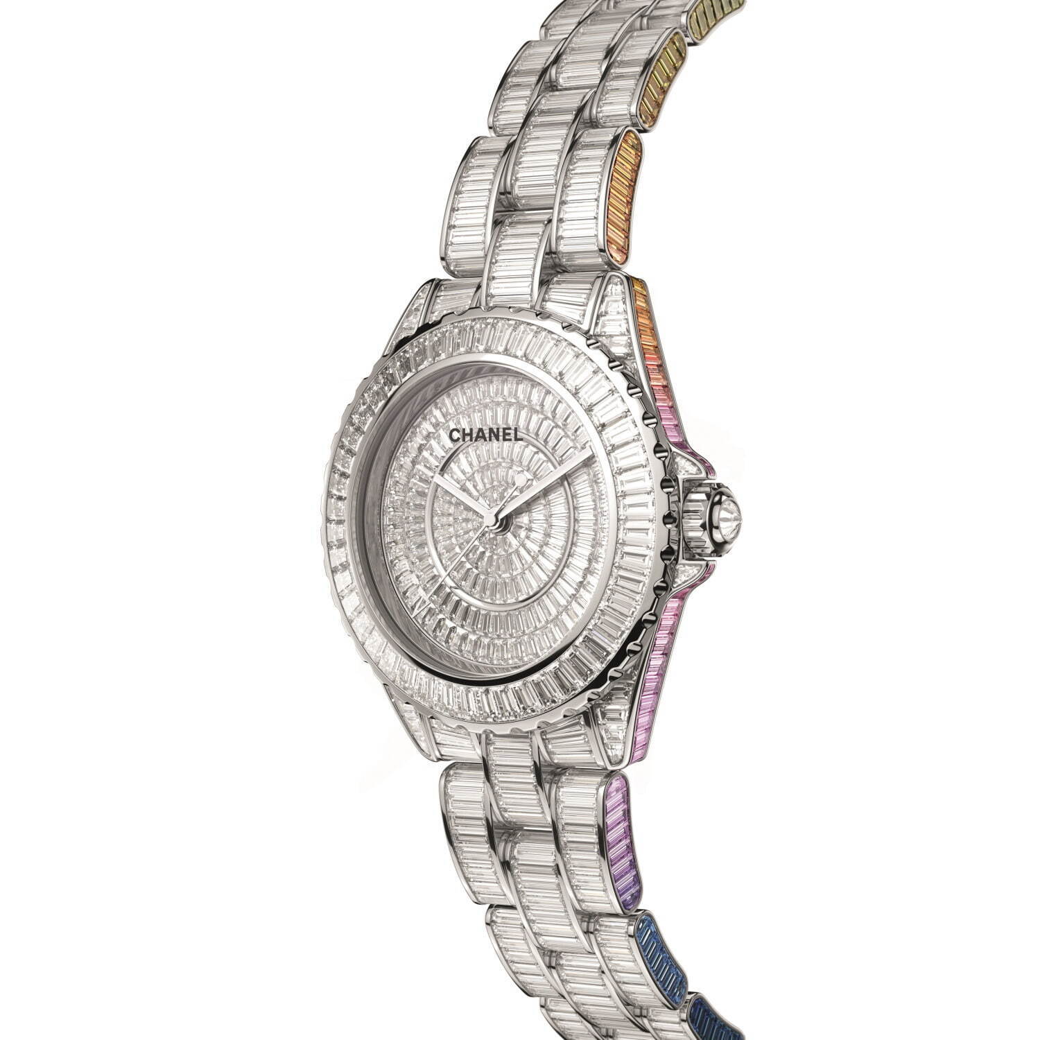 シャネル“エレクトロカラー”のサファイア輝く新作ウォッチ、ホワイト