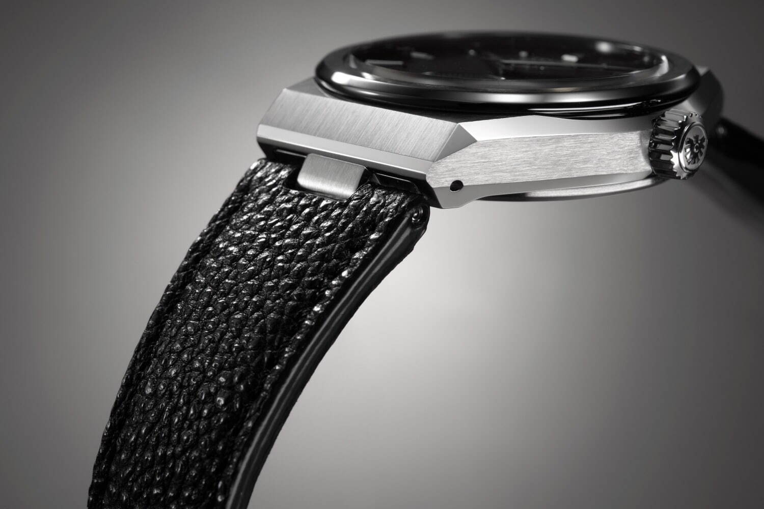 ジューシークチュール 腕時計 鍵型のブラックレザー 二重巻き 姫