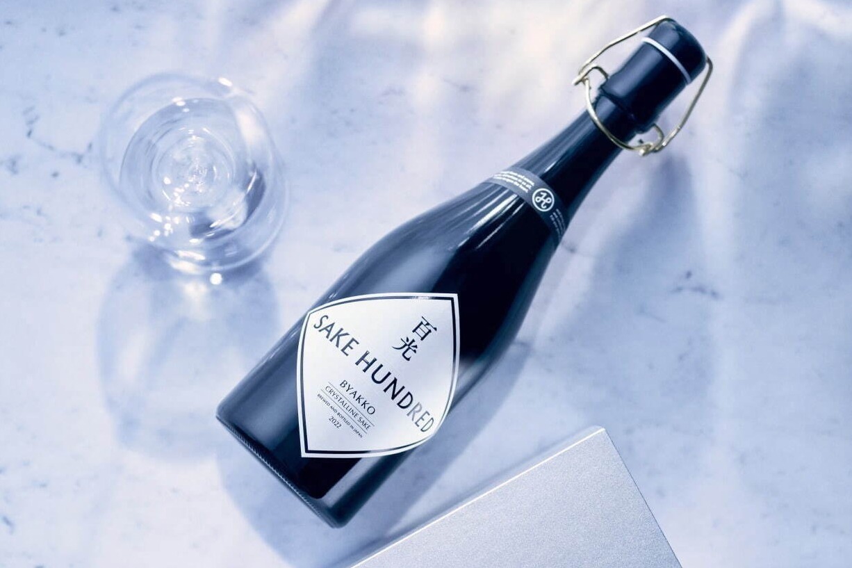 最高峰”日本酒ブランド・サケハンドレッドの「百光」が限定ボックスで