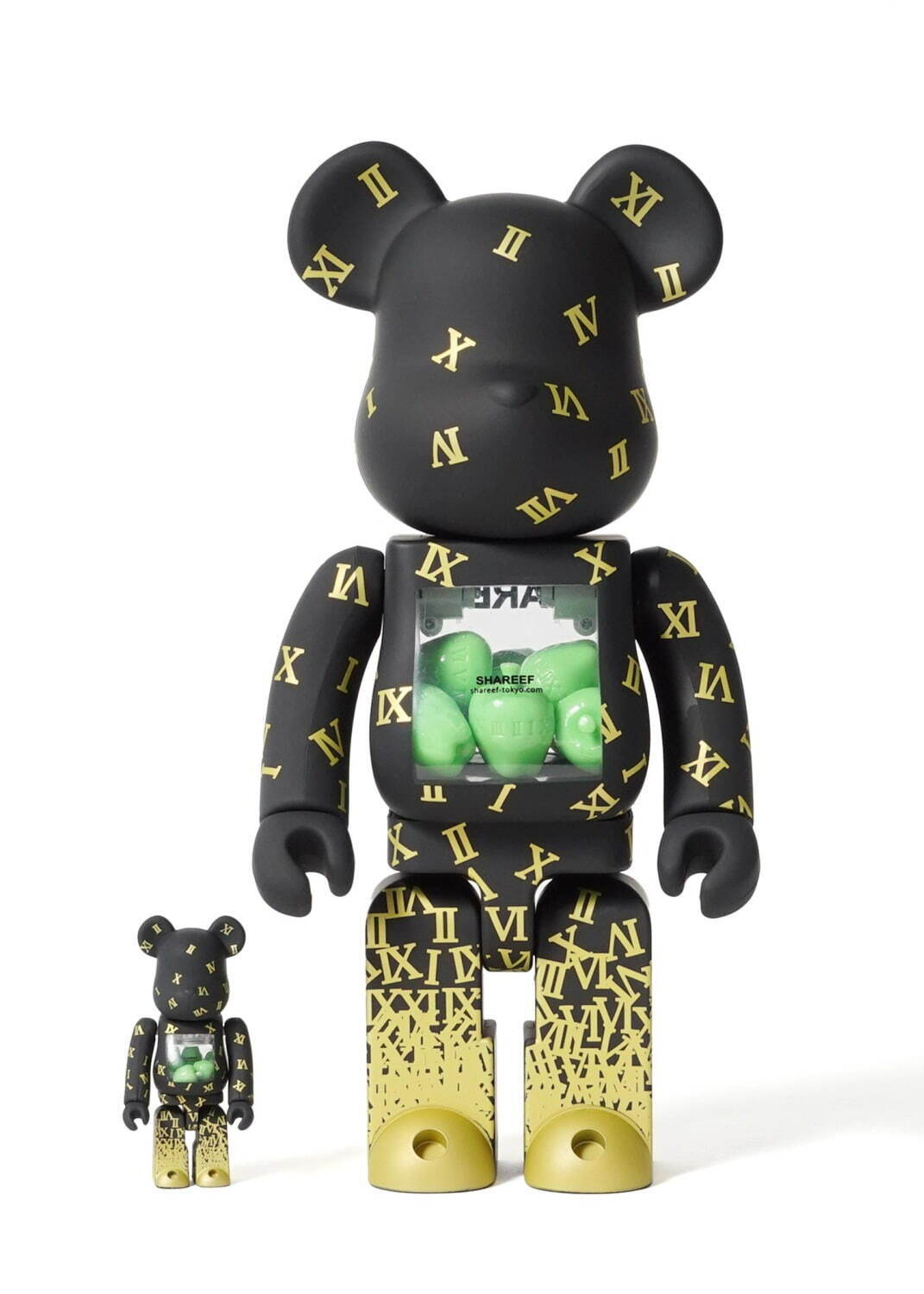 シャリーフ“グリーンアップル”が透けて見える「ベアブリック」ゴールド