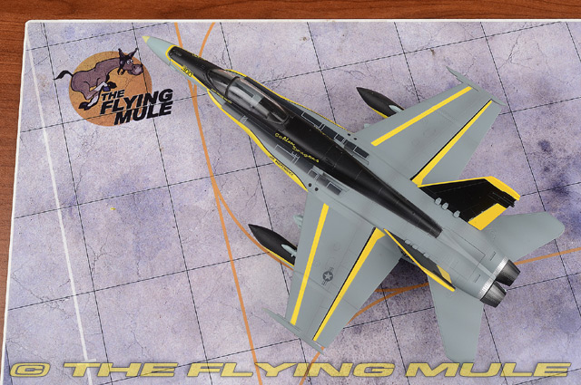 Easy Model 1:72 F/A-18C Hornet USN VFA-192 Golden Dragons NF300 | eBay